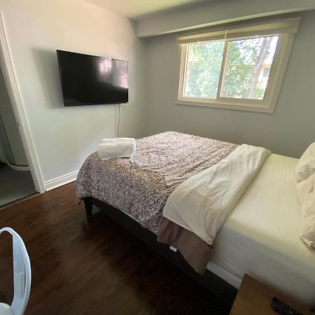 Yonge And Finch Subway !P Cozy & Quiet Private Bdr With Private Bathroom Τορόντο Εξωτερικό φωτογραφία